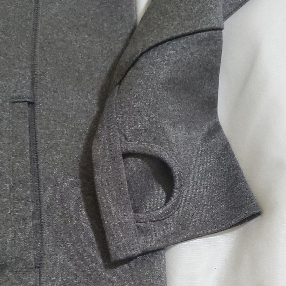 ALO Yoga Gray Jacket with Full-Length Zipper - Picture 4 of 17